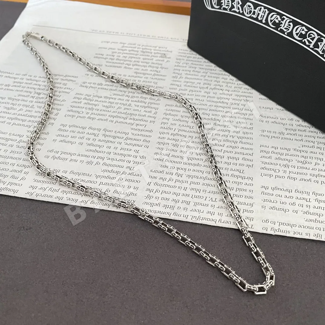 크롬하츠 클래식 레트로 크로스 목걸이 상세 이미지 3
