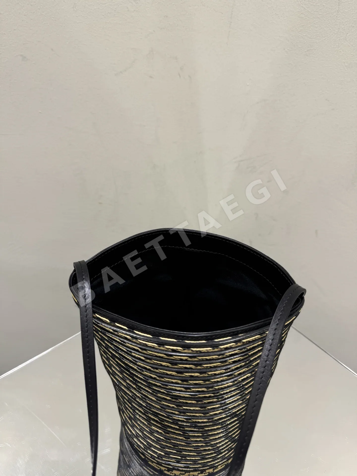 더로우 보우 라피아 토트백 상세 이미지 9