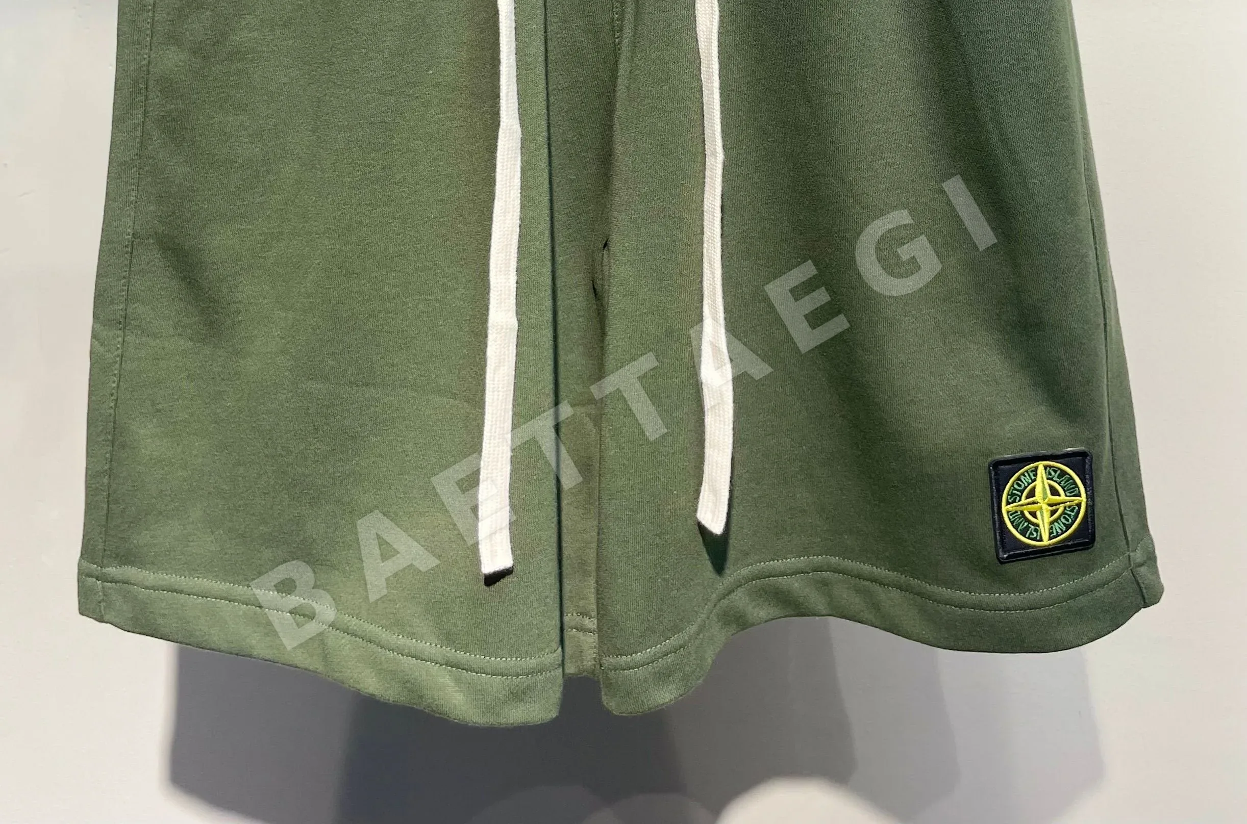 스톤아일랜드 남여공용 반바지 51375 Stone Island Shorts 상세 이미지 5