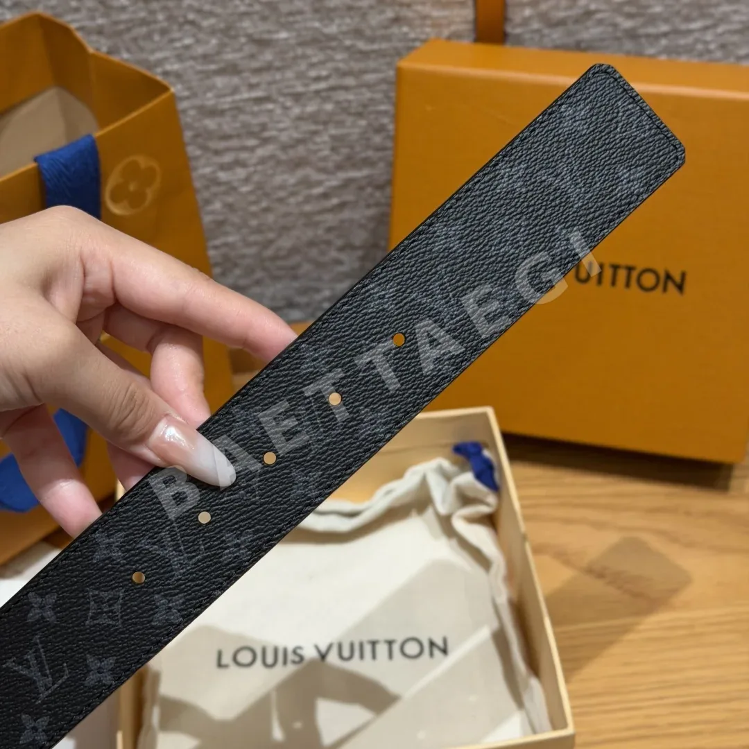 루이비통 이니셜 40mm 리버시블 벨트 상세 이미지 9