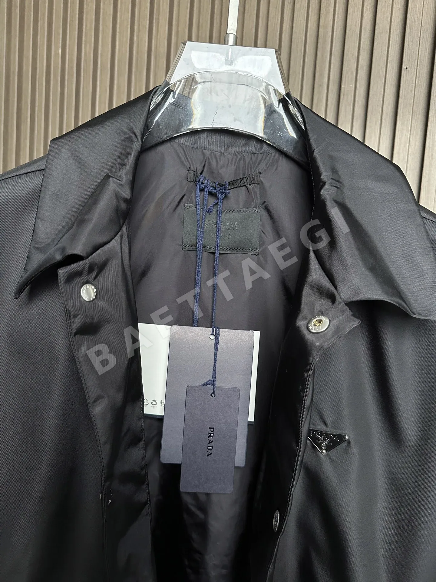 프라다 리-나일론 패딩 셔츠 재킷 남성 자켓 P470 상세 이미지 8