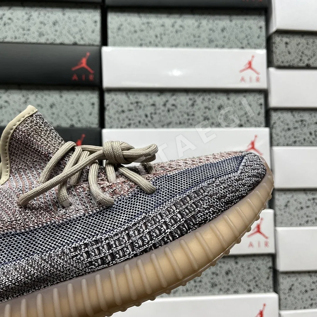 아디다스 [XQ] 이지 부스트 350 V2 HO2795 200793 Adidas Yeezy Boost 350 V2 Fade 상세 이미지 3