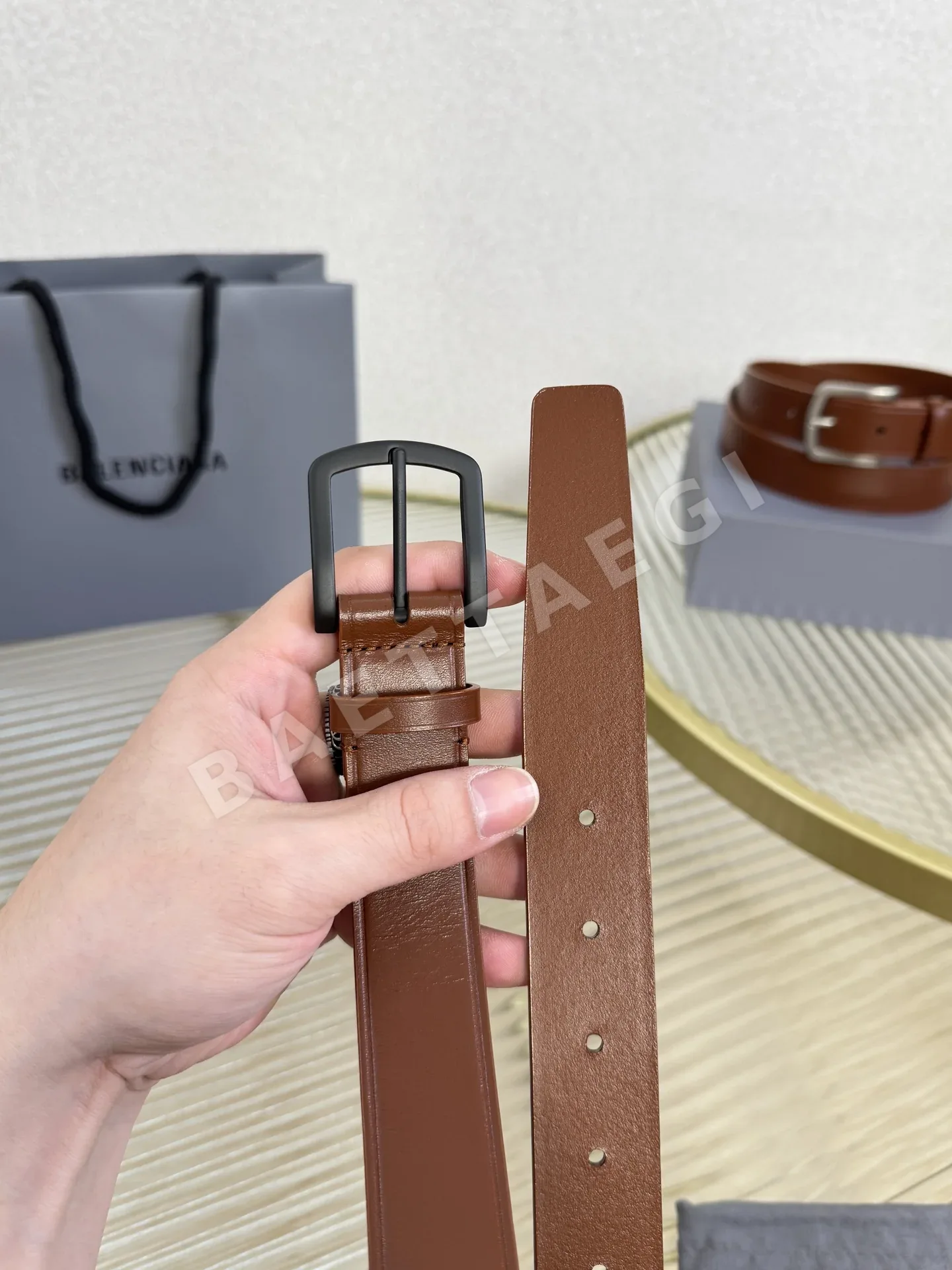발렌시아가 카프스킨 가죽 벨트 상세 이미지 6