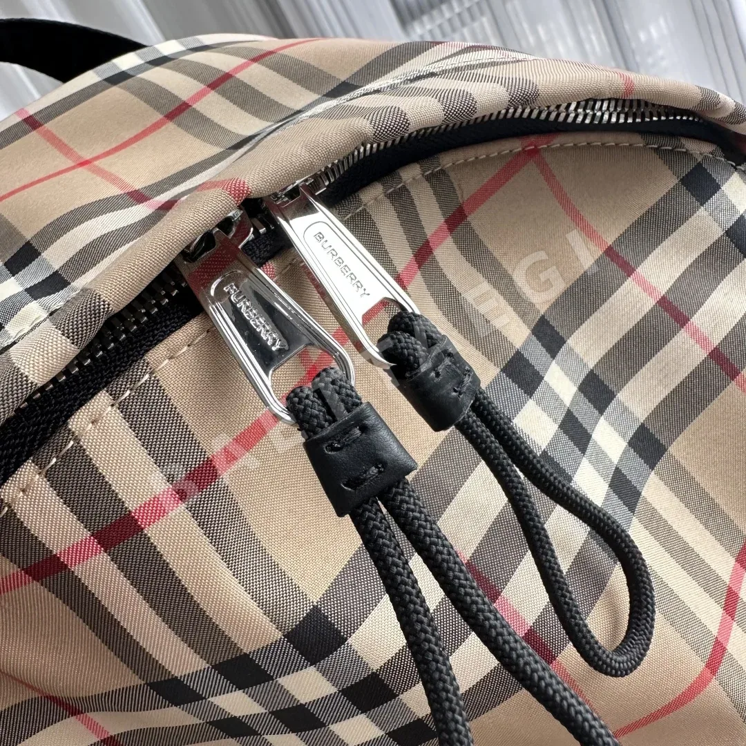 버버리 가방 상세 이미지 3