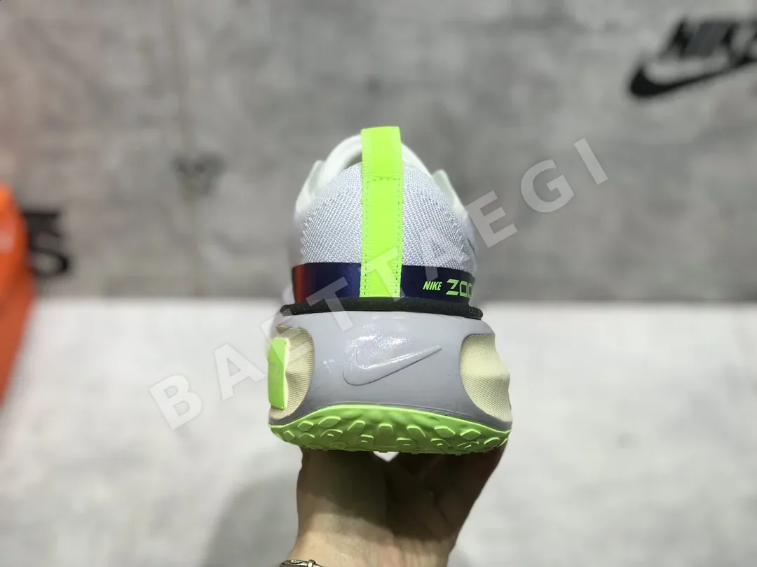 나이키에어줌 줌엑스 인빈서블 런 플라이니트 러닝화 상세 이미지 5