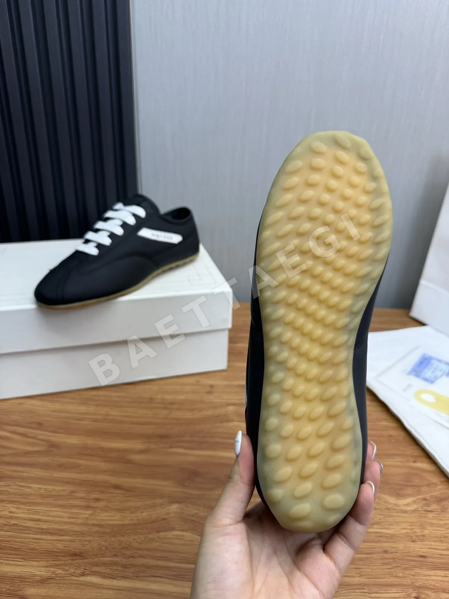 알렉산더맥퀸 메시 커플 스니커즈 상세 이미지 9
