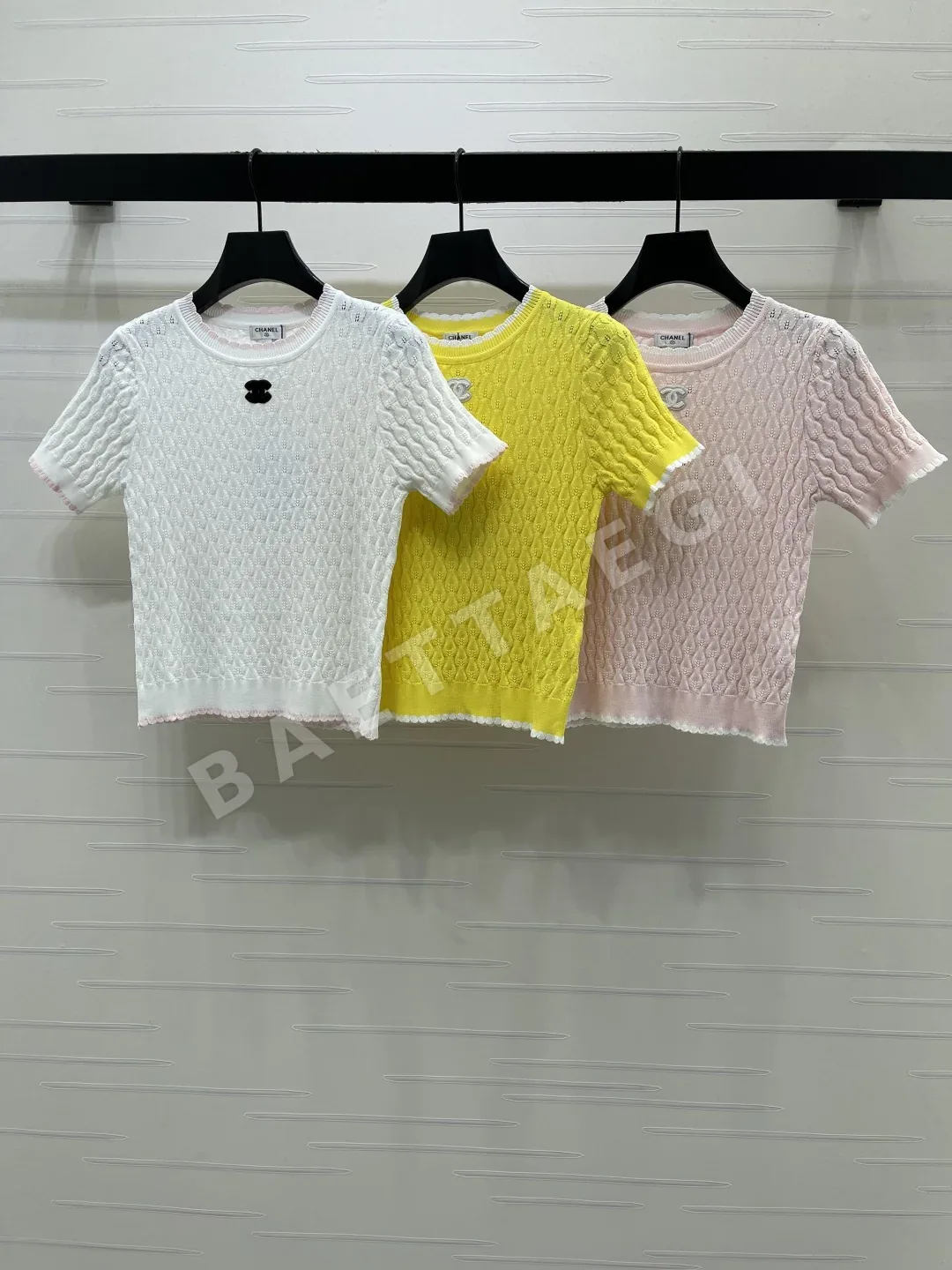 샤넬 시스루 케이블 울 니트 여성 반팔 탑 103671