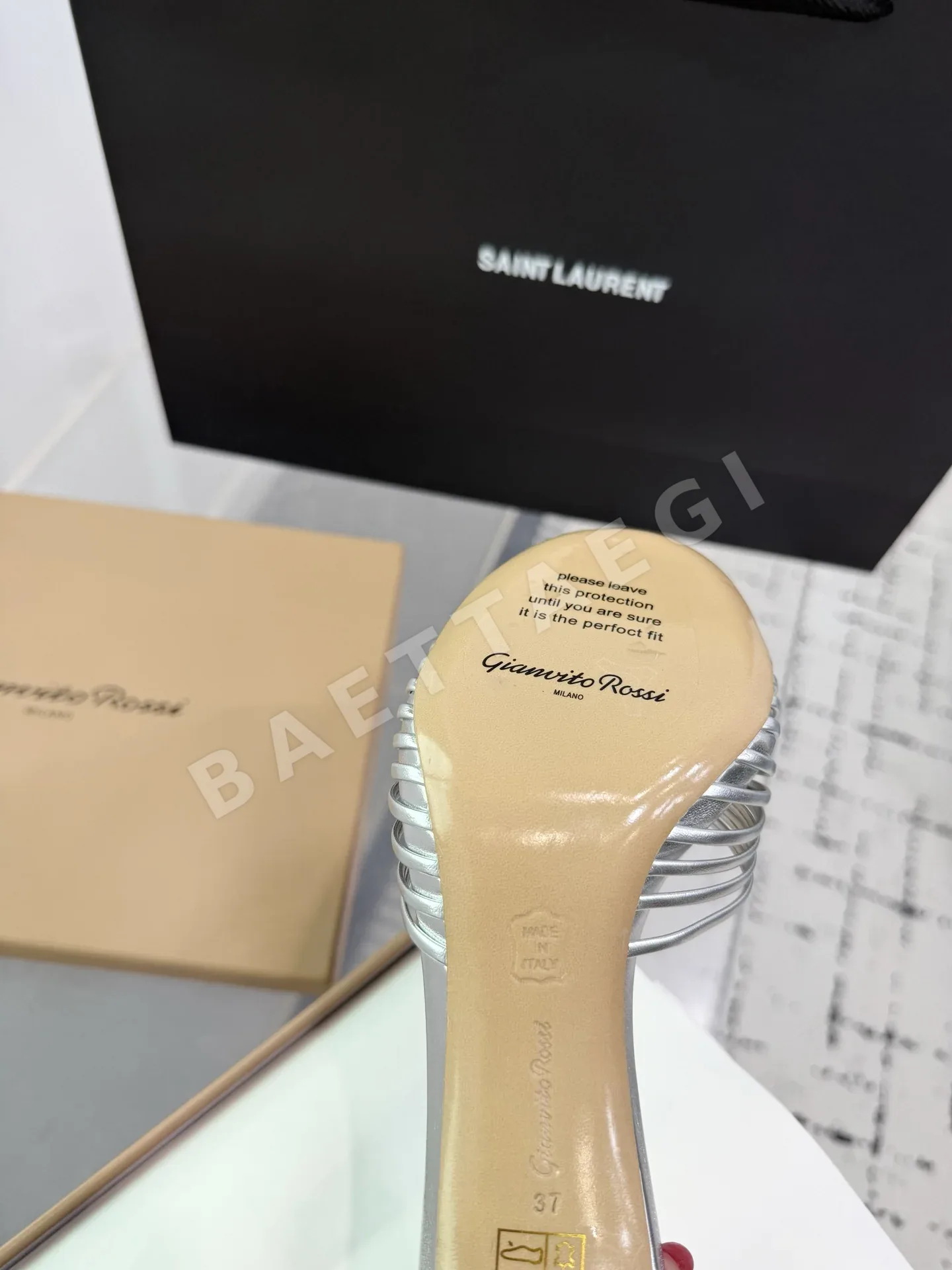 지안비토 로시 지안비토 크로스 스트랩 하이힐 뮬 상세 이미지 9