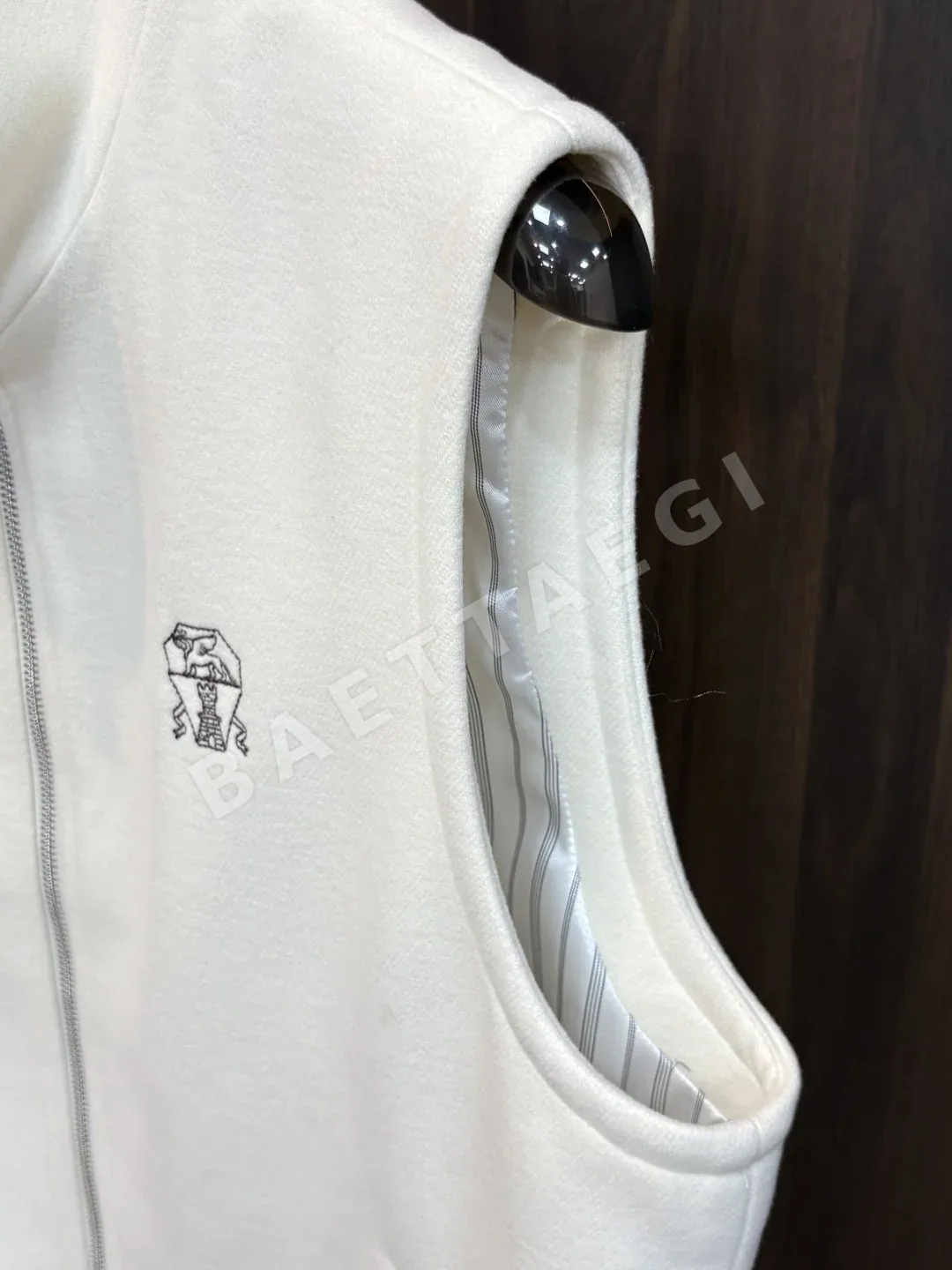 브루넬로쿠치넬리 스탠드카라 코튼 조끼 상세 이미지 5
