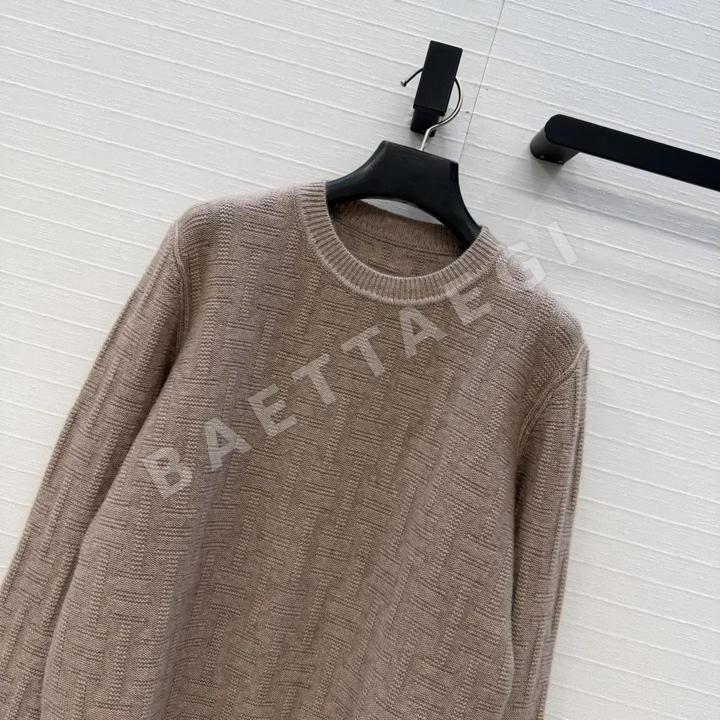 에르메스 H 패턴 자카드 라운드넥 니트 여성의류 상세 이미지 2