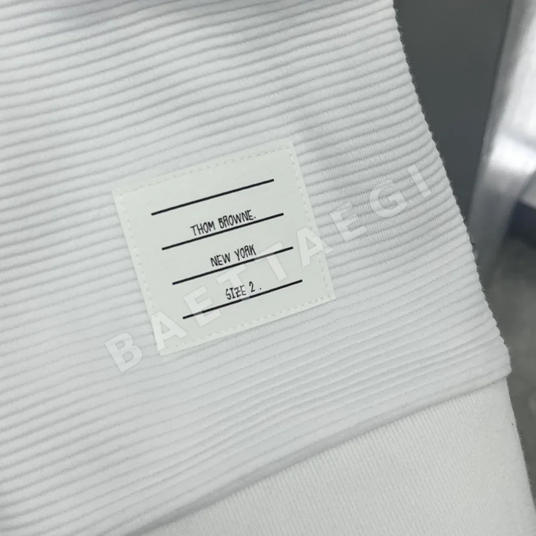 톰브라운 워터 리플 크루넥 반팔 티셔츠 상세 이미지 6