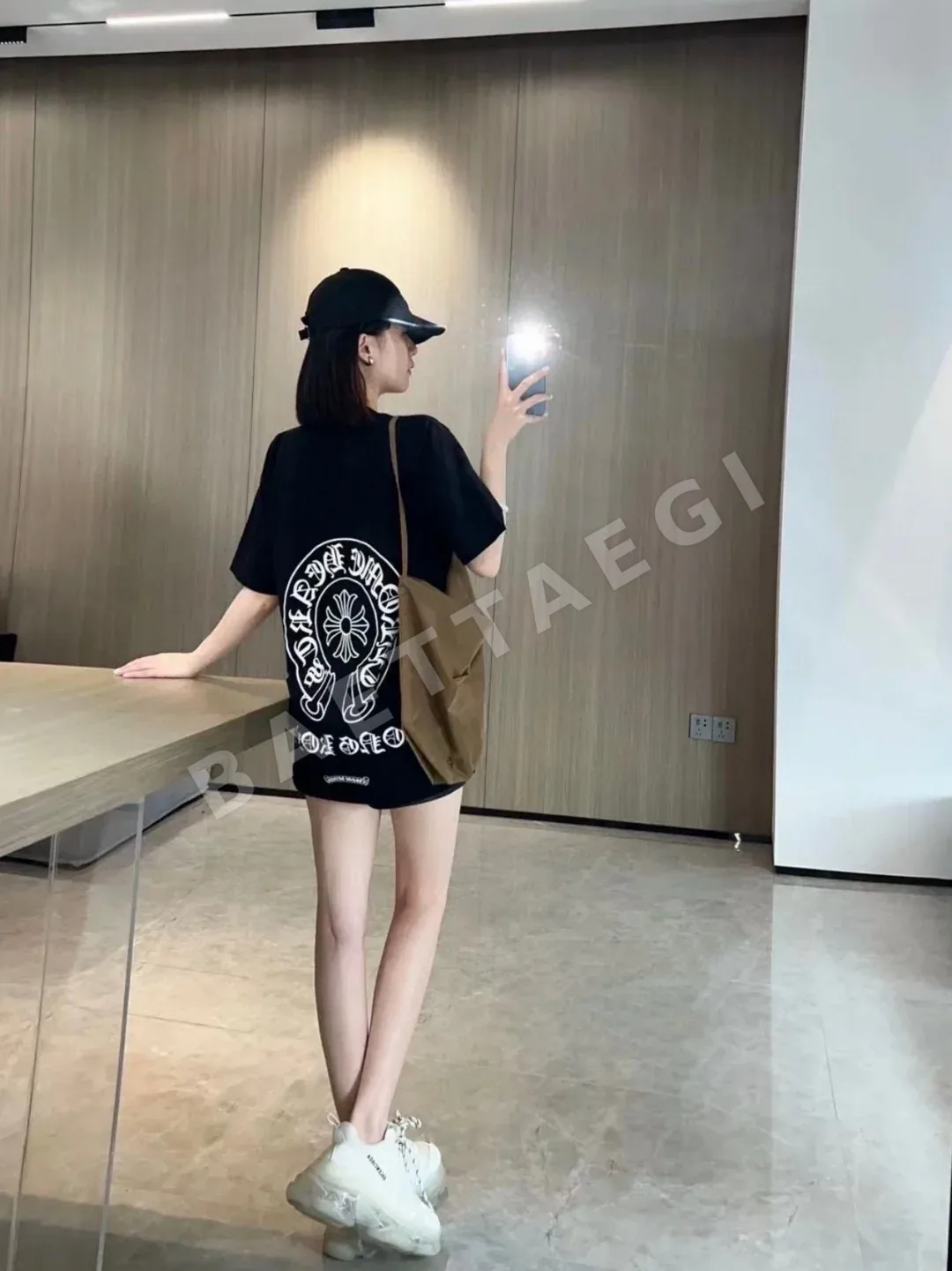 크롬하츠 시티 남여공용 반팔 티셔츠 상세 이미지 14