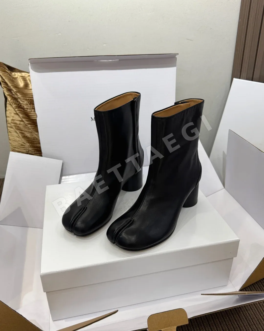 마르지엘라 타비 레더 앵클 부츠 상세 이미지 4