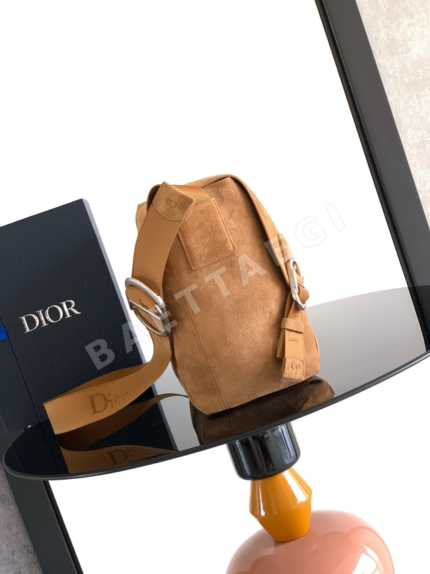 디올 Jett 스웨이드 메신저 가방 상세 이미지 2