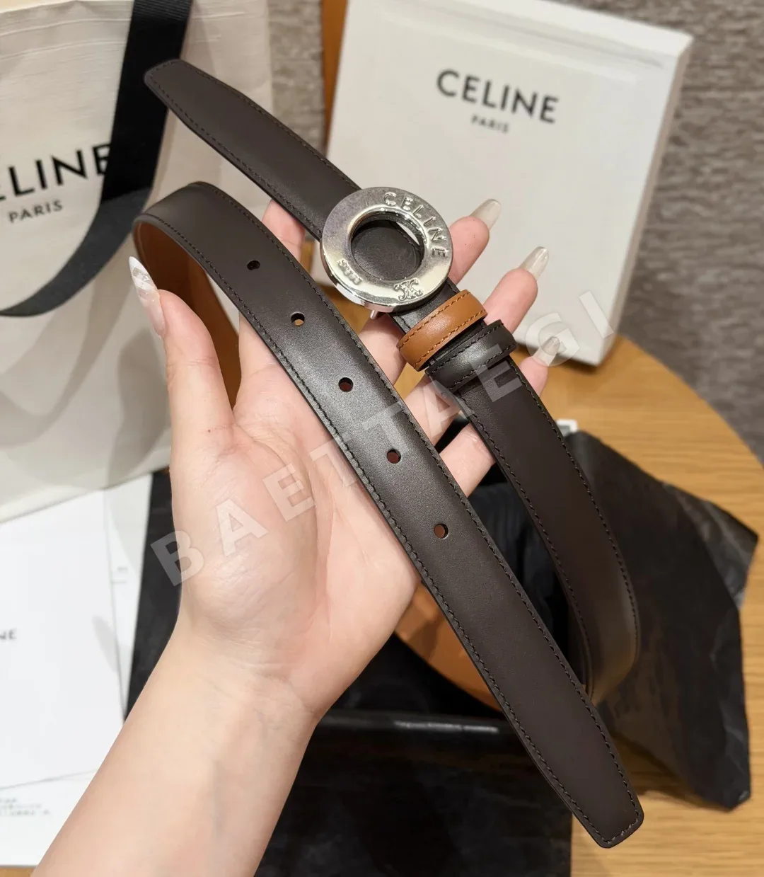 셀린느 디스크 골드 버클 25mm 양면 가죽 벨트 상세 이미지 5