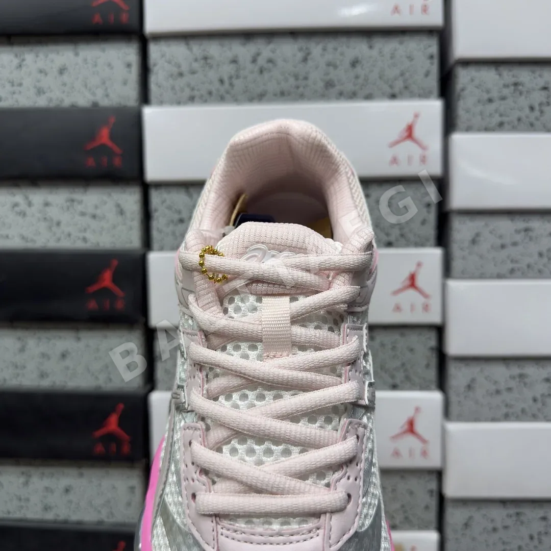 아식스 [WZ] 젤 큐뮬러스 16 1203A733-700 200612 Asics Gel-Cumulus 16 상세 이미지 3