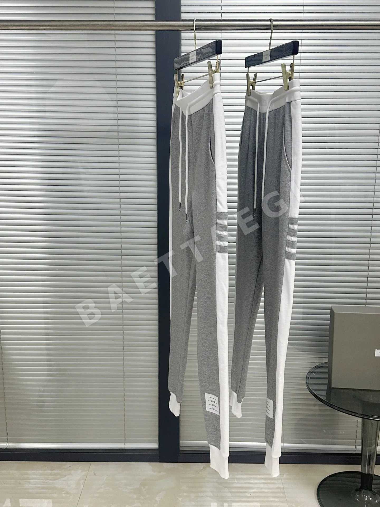 톰브라운 남성 바지 142955 Thom Browne Pants 상세 이미지 5