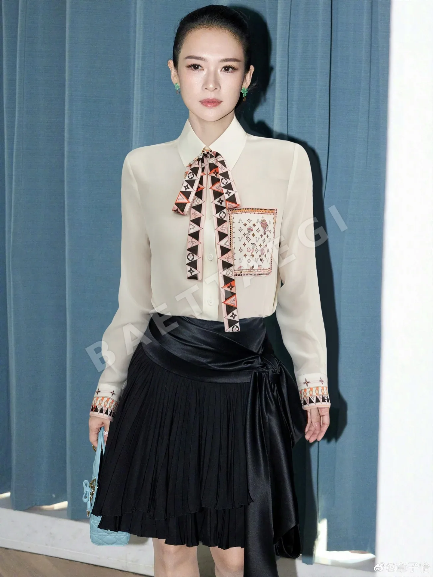 루이비통 실크 크레이프 디지털 프린트 여성 셔츠 상세 이미지 2