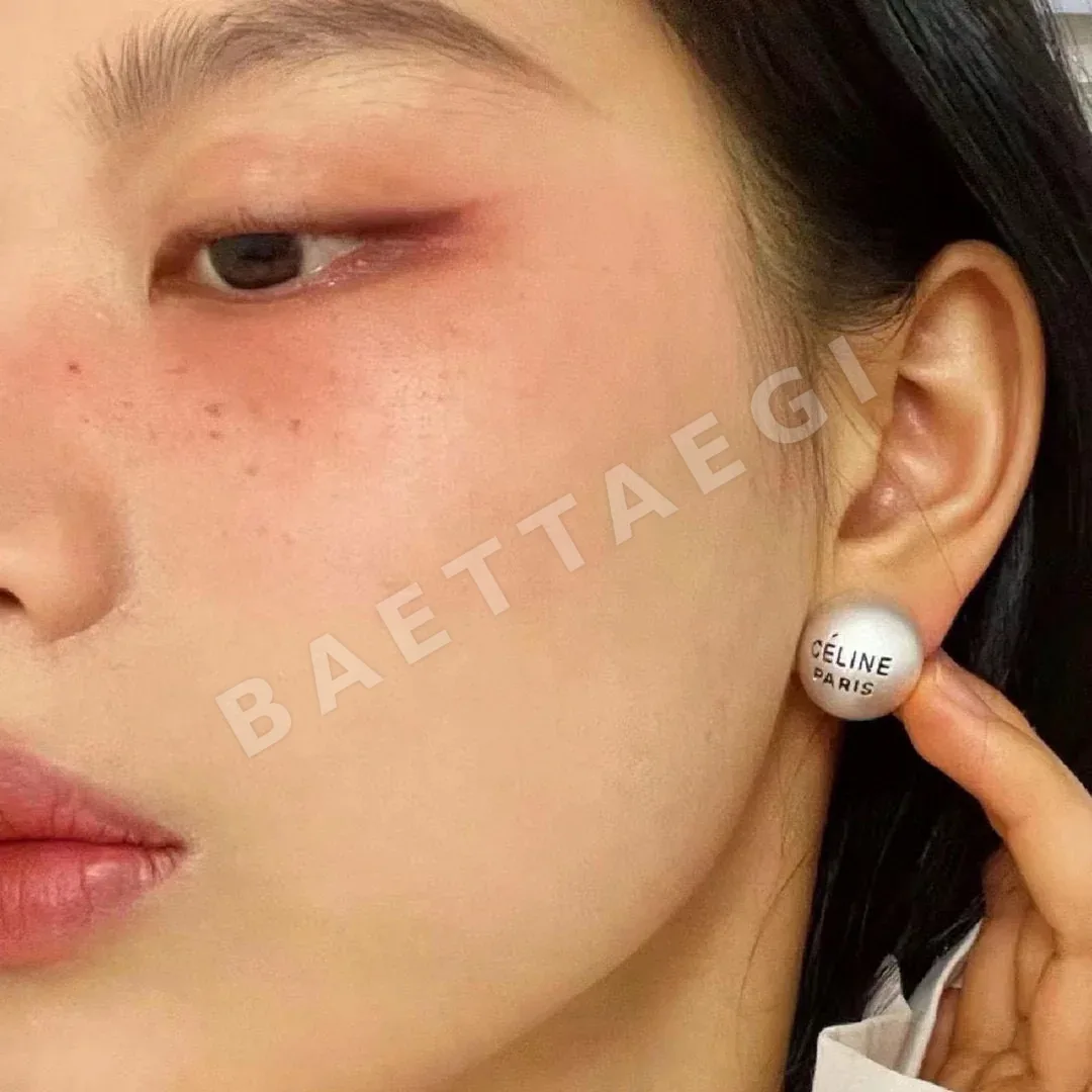 셀린느 빈티지 브러시드 텍스처 귀걸이 상세 이미지 2