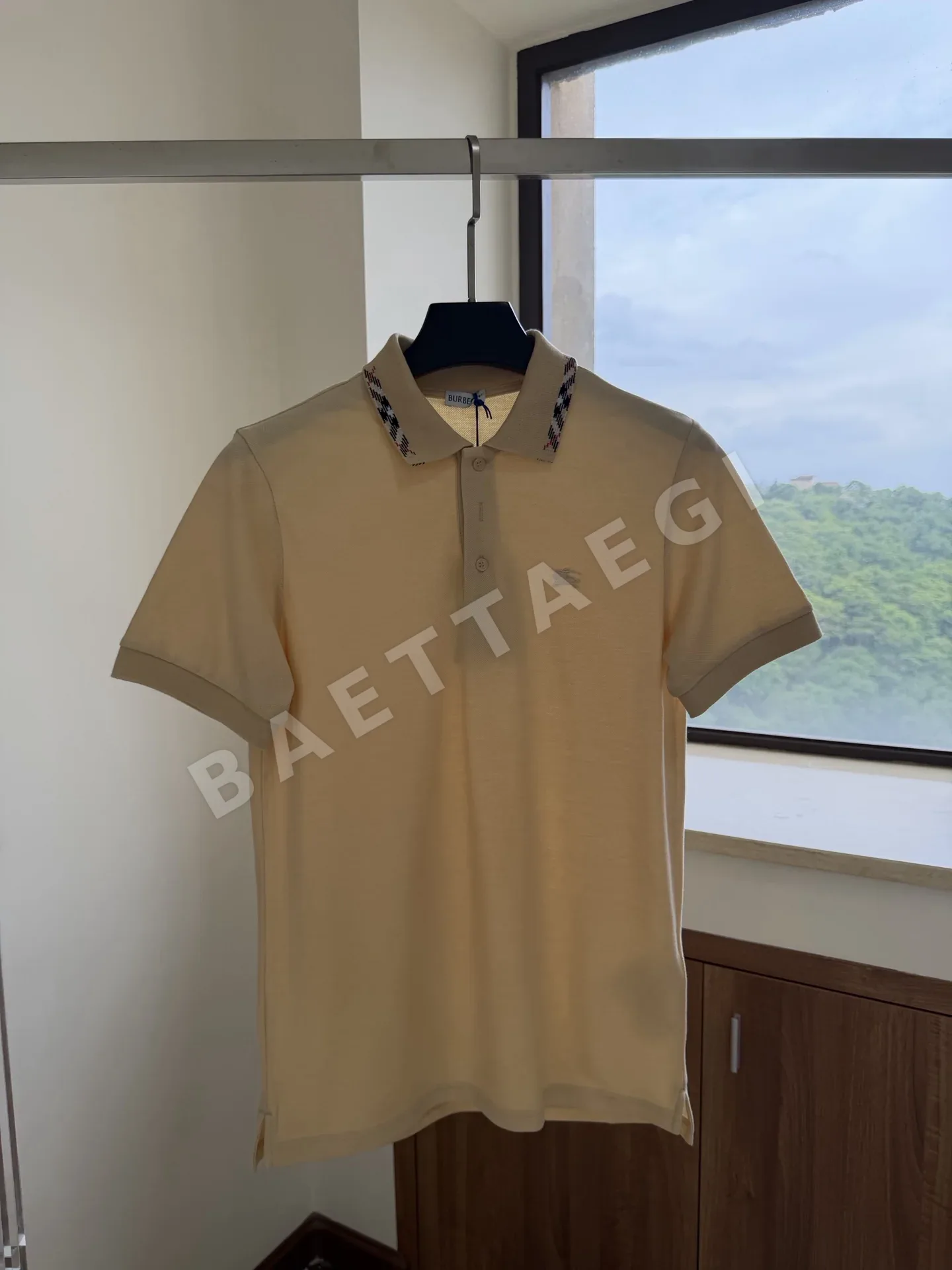 버버리 체크 카라 남성 반팔 티셔츠 상세 이미지 2