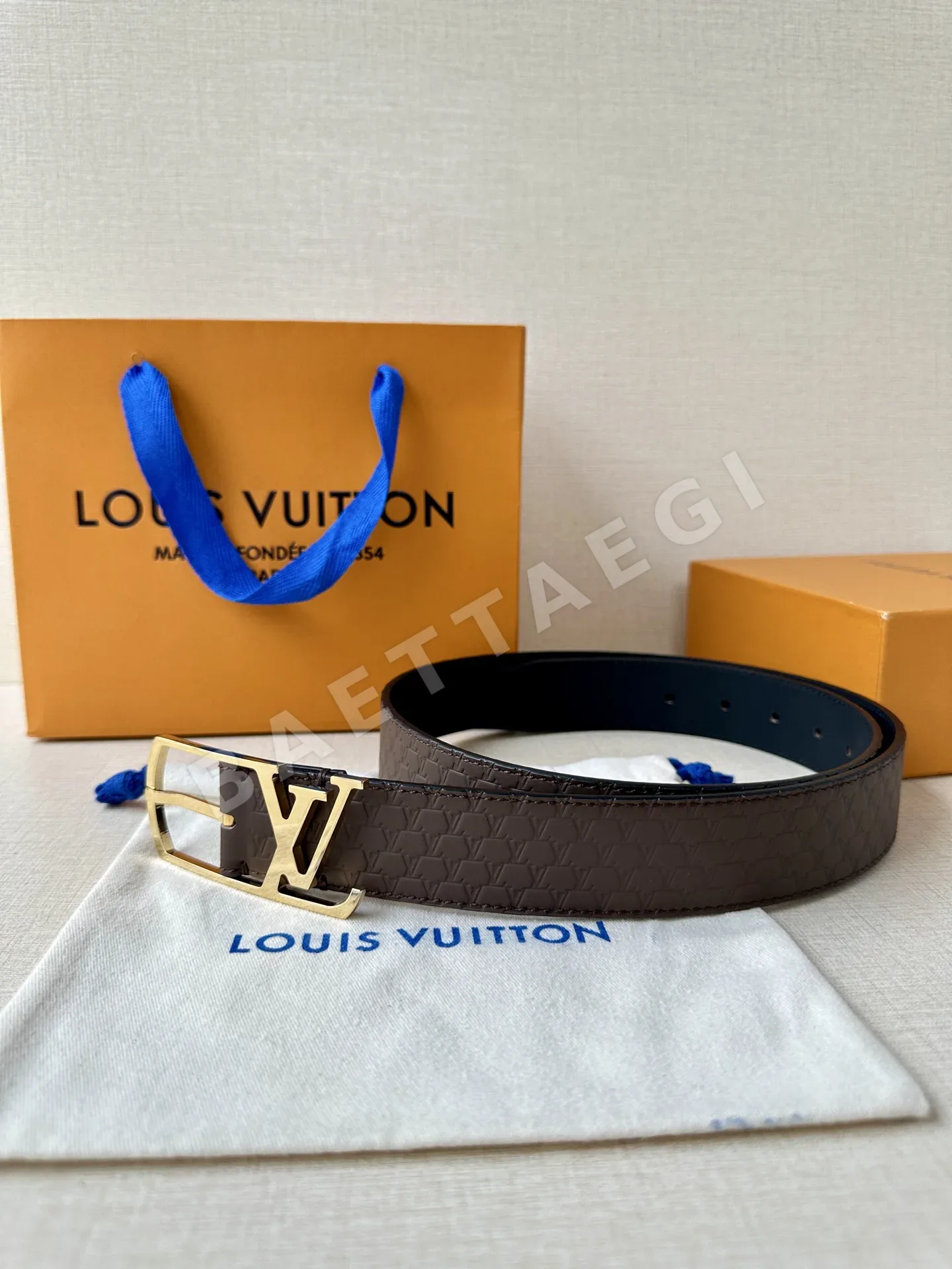 루이비통 LV 에어로그램 버클 벨트 상세 이미지 5