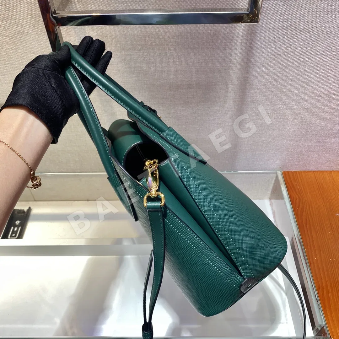 프라다 마티네 사피아노 가죽 핸드백 1BA295 상세 이미지 5
