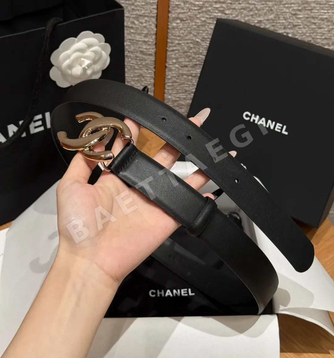 샤넬 클래식 더블 C 메탈 버클 가죽 벨트 상세 이미지 4