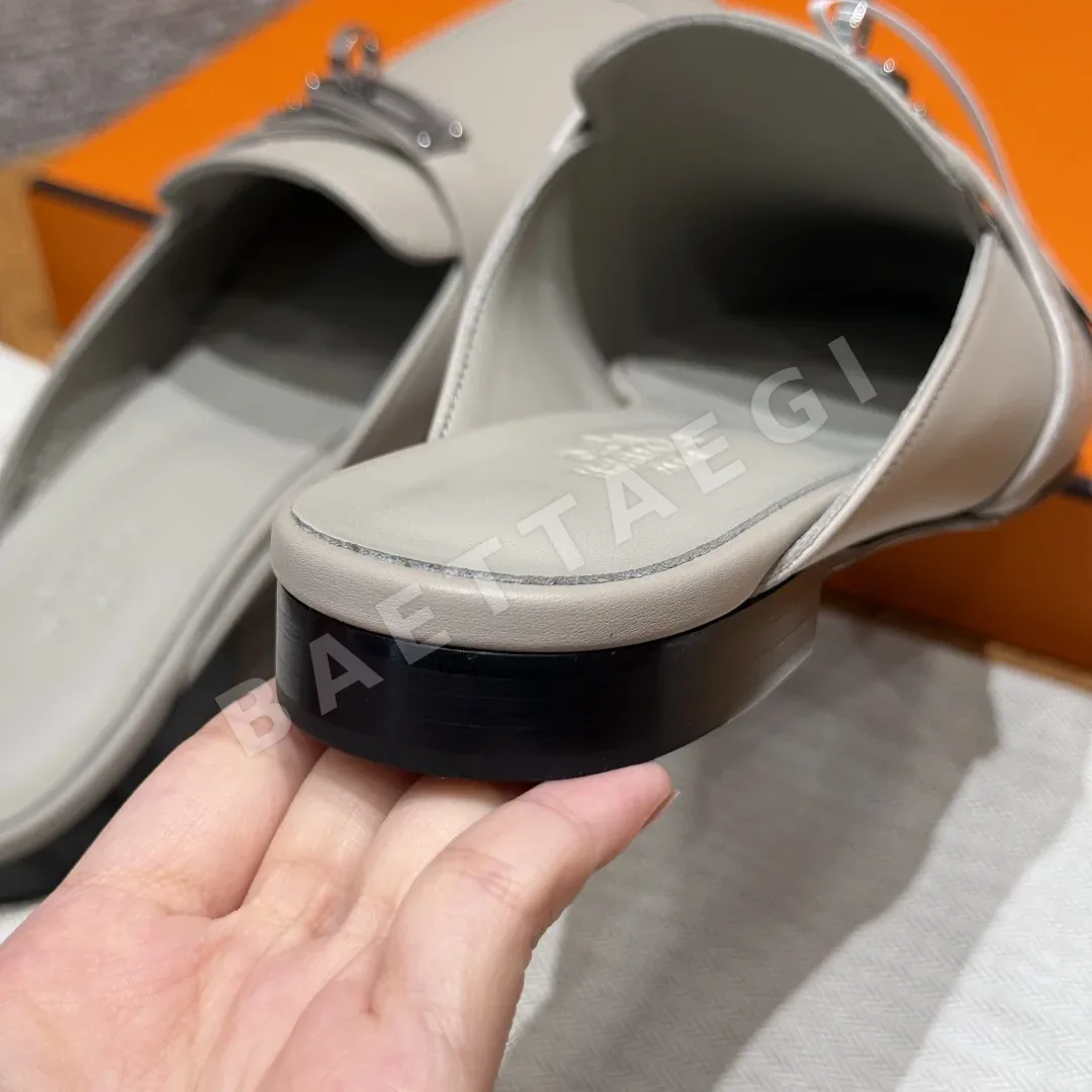 에르메스 샌들 Goatskin 페블 베이지 상세 이미지 10