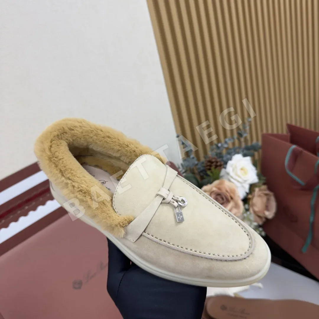 로로피아나 썸머워크 시어링 로퍼 상세 이미지 9