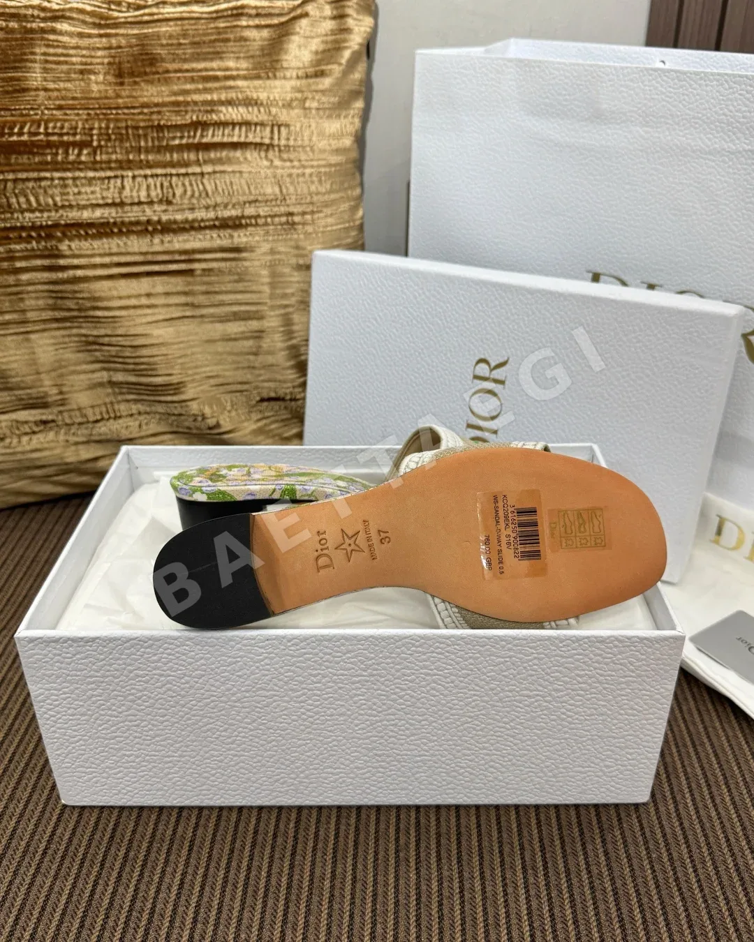 디올 자수 캔버스 슬리퍼 상세 이미지 9