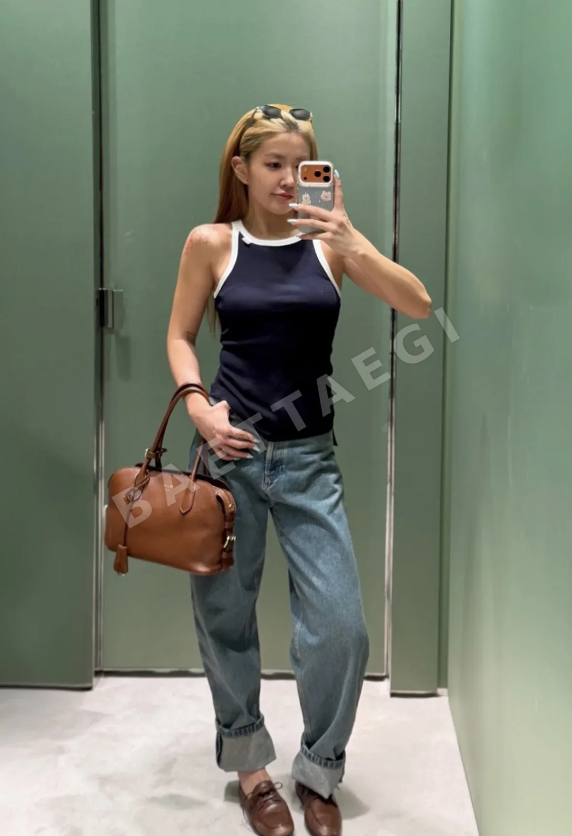 프라다 슬림핏 크롭 반팔 티셔츠 상세 이미지 4