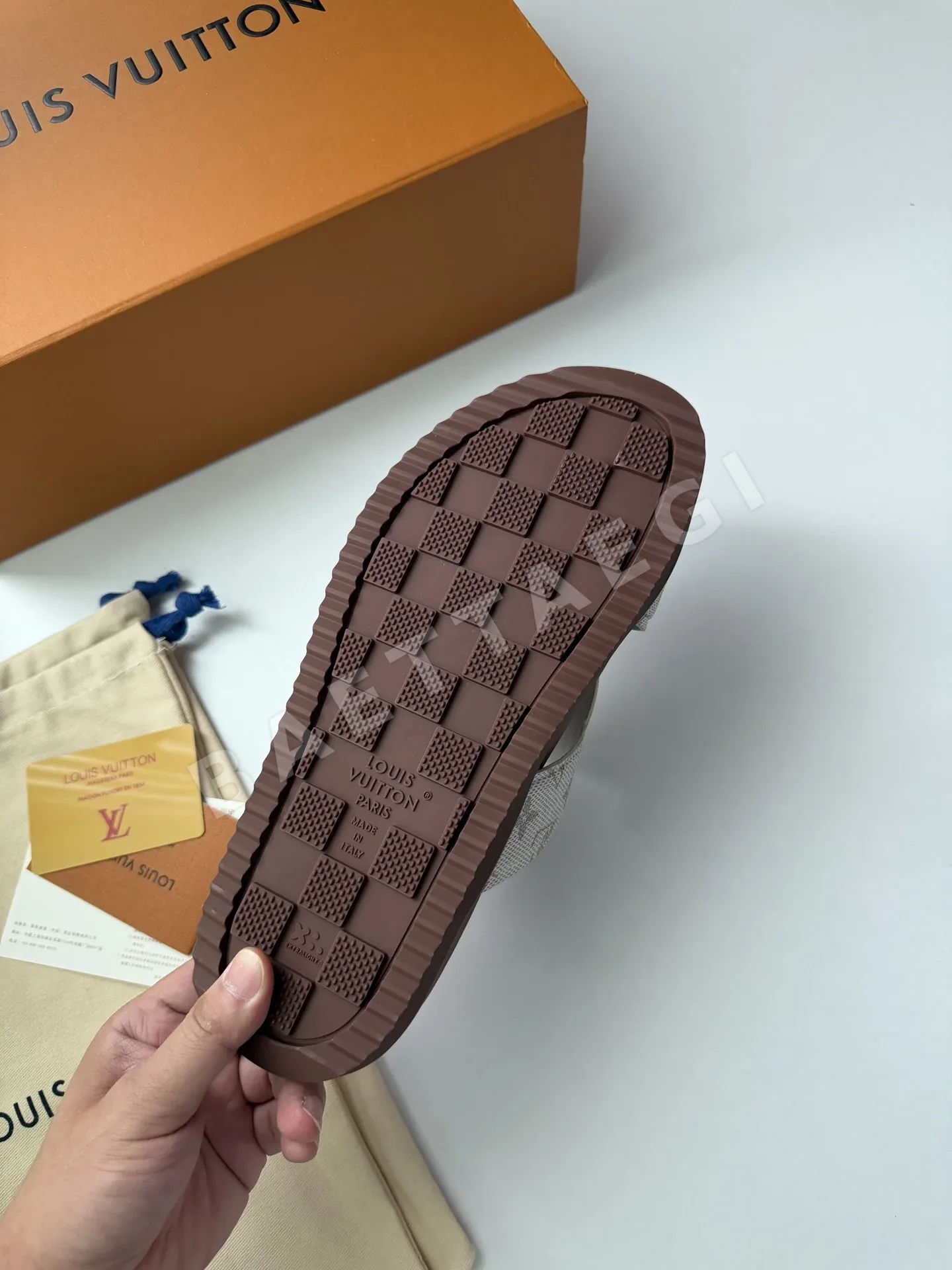 루이비통 포르토피노 카프스킨 슬리퍼 상세 이미지 9