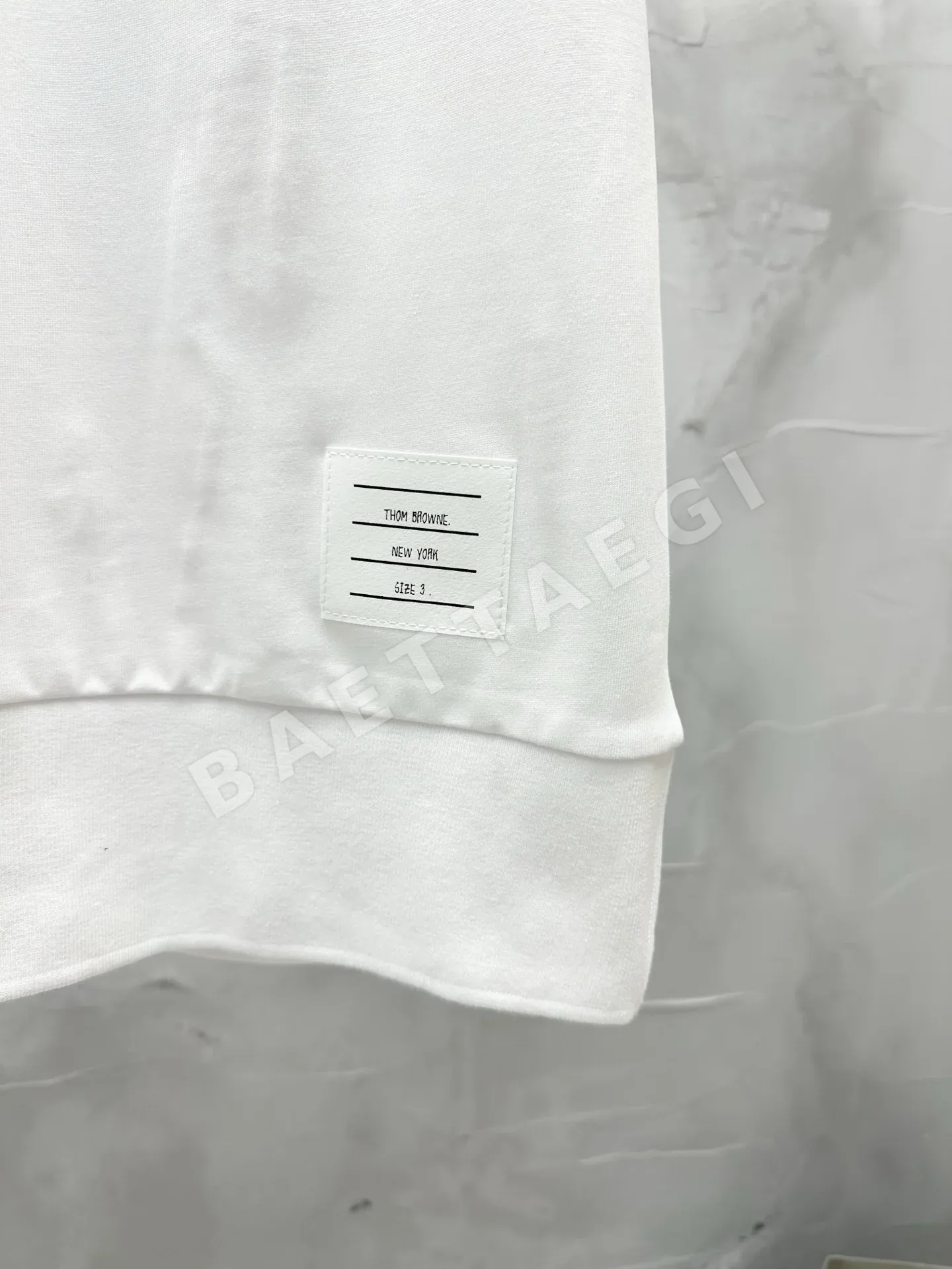 톰브라운 4바 스트라이프 남성 코튼 반팔 셔츠 상세 이미지 7