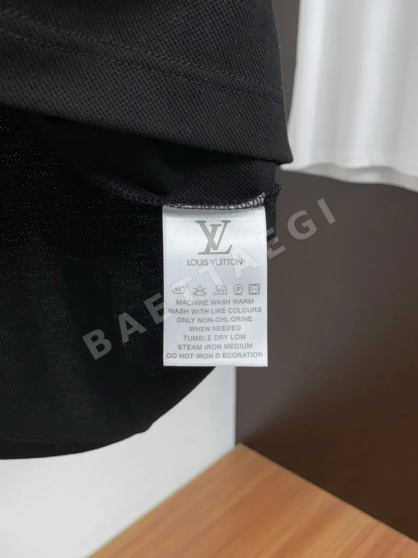 루이비통 클래식 라펠 폴로 반팔 티셔츠 상세 이미지 6
