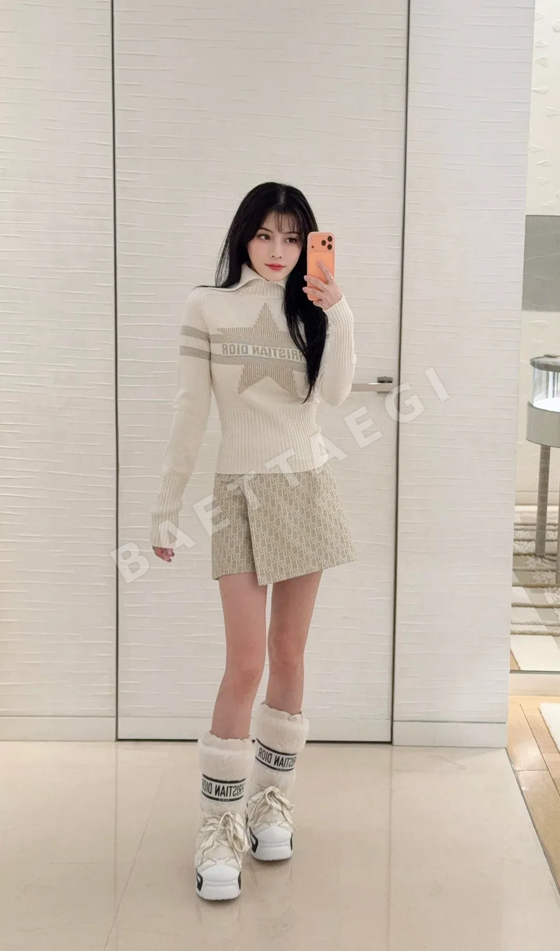 디올 별 패턴 캐시미어 울 하이넥 니트 상세 이미지 3