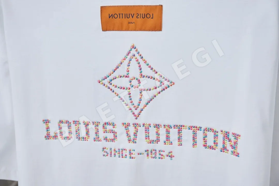 루이비통 LV 레터 자수 남성 반팔 티셔츠 상세 이미지 6