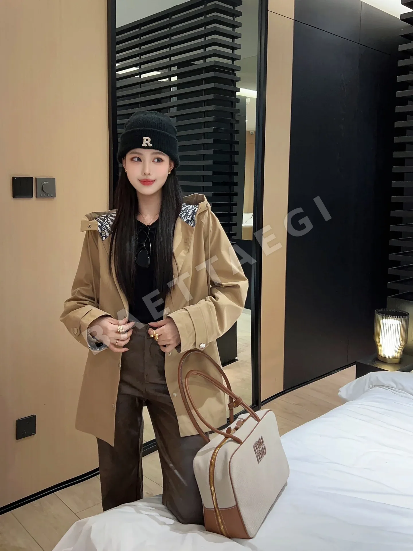 디올 벌 자수 미들 기장 여성 자켓 198127