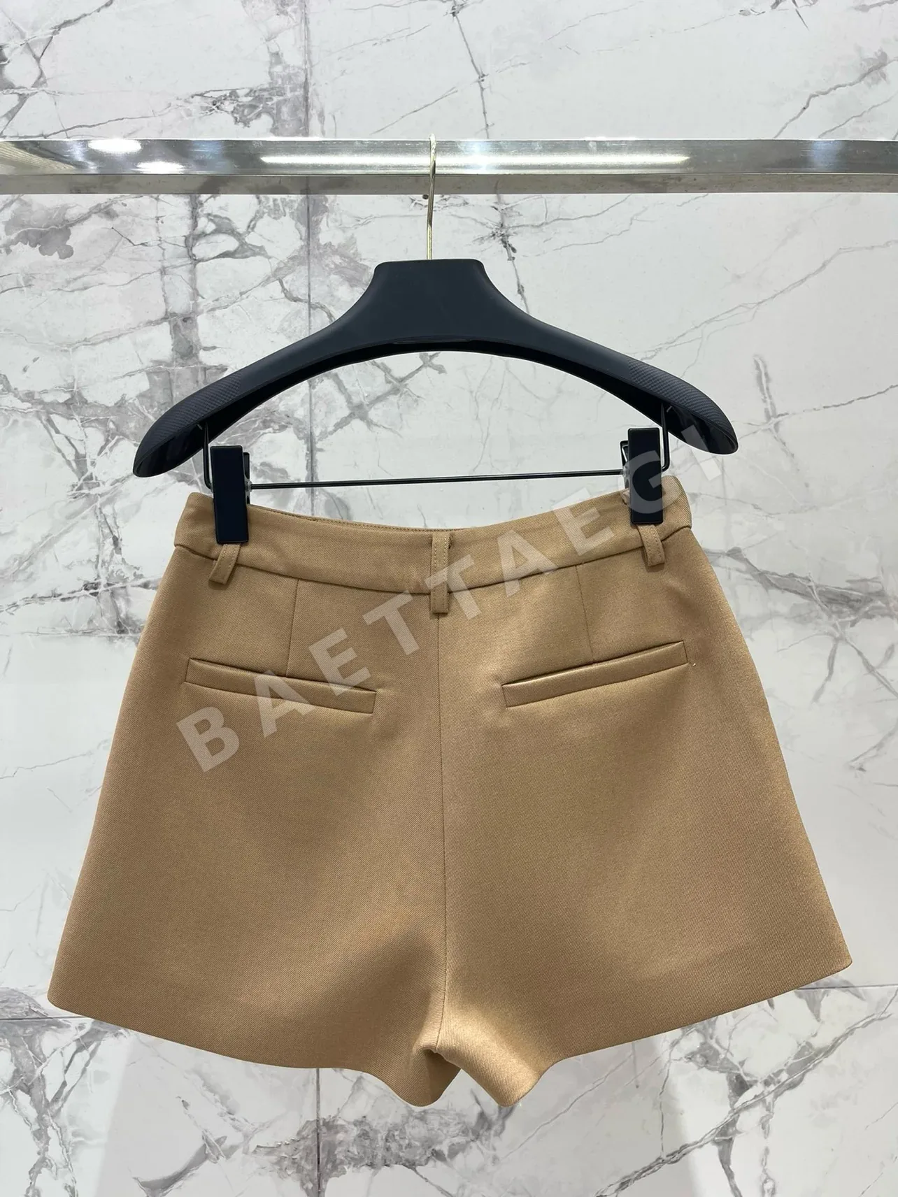 발렌티노 하이웨스트 여성 반바지 상세 이미지 9