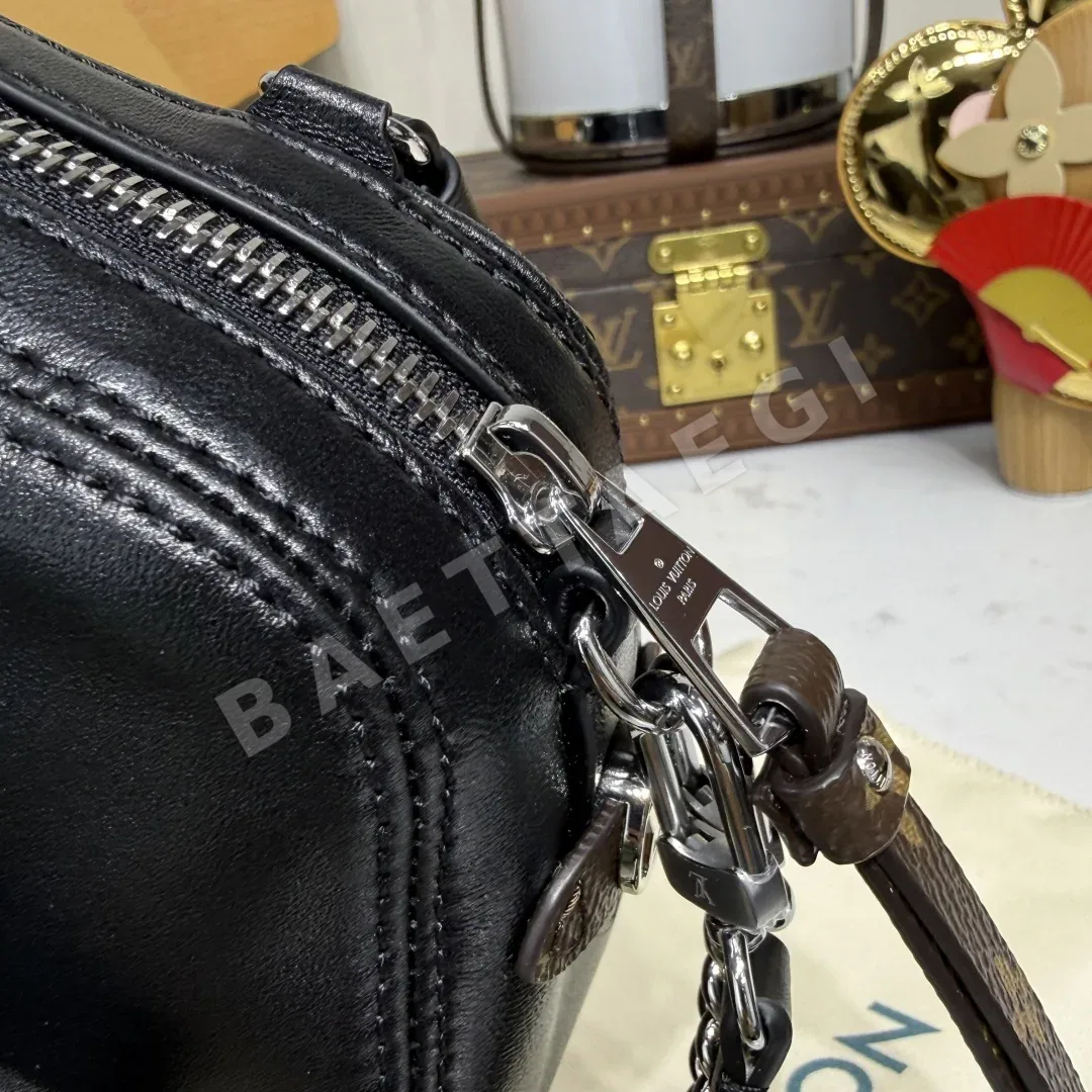 루이비통 포쉐트 바이브 램스킨 체인 핸드백 M14544 상세 이미지 8