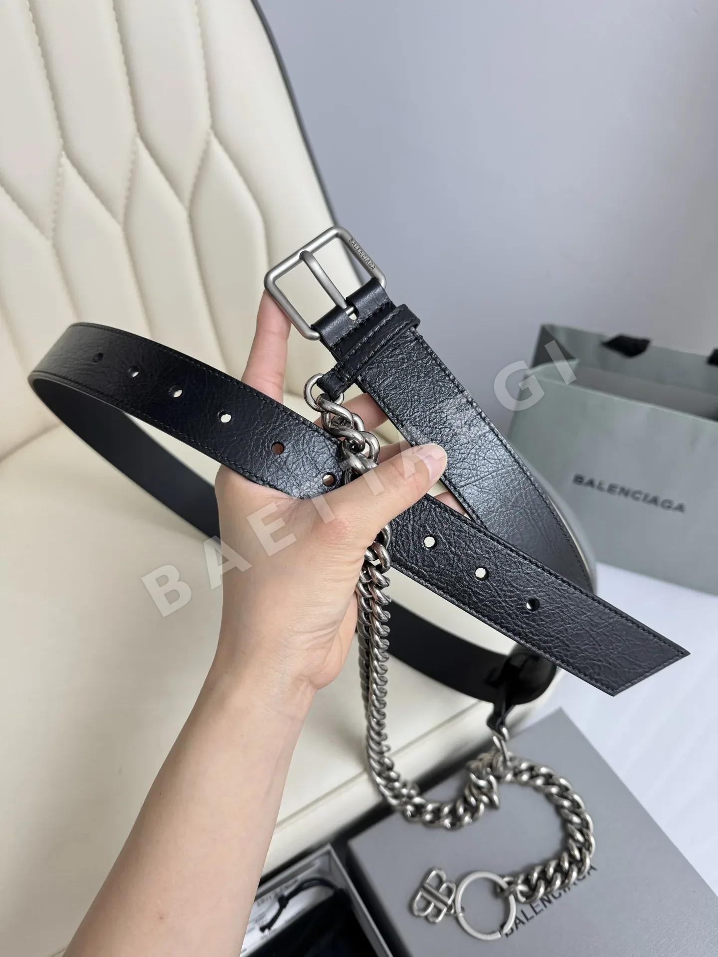 발렌시아가 카프스킨 가죽 벨트 상세 이미지 2