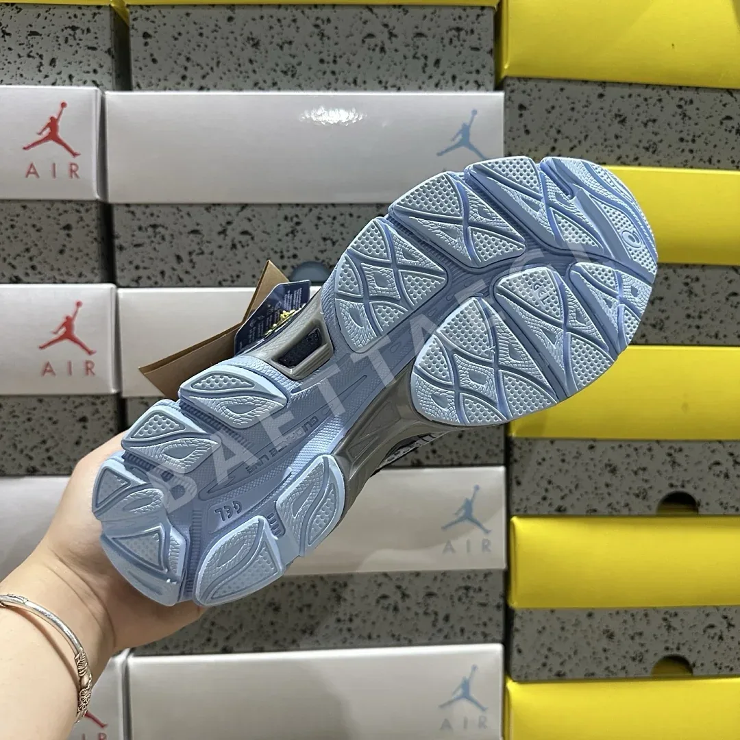 아식스 [WZ] 젤 큐뮬러스 16 1203A733-400 200405 Asics Gel-Cumulus 16 Stone Wash 상세 이미지 9