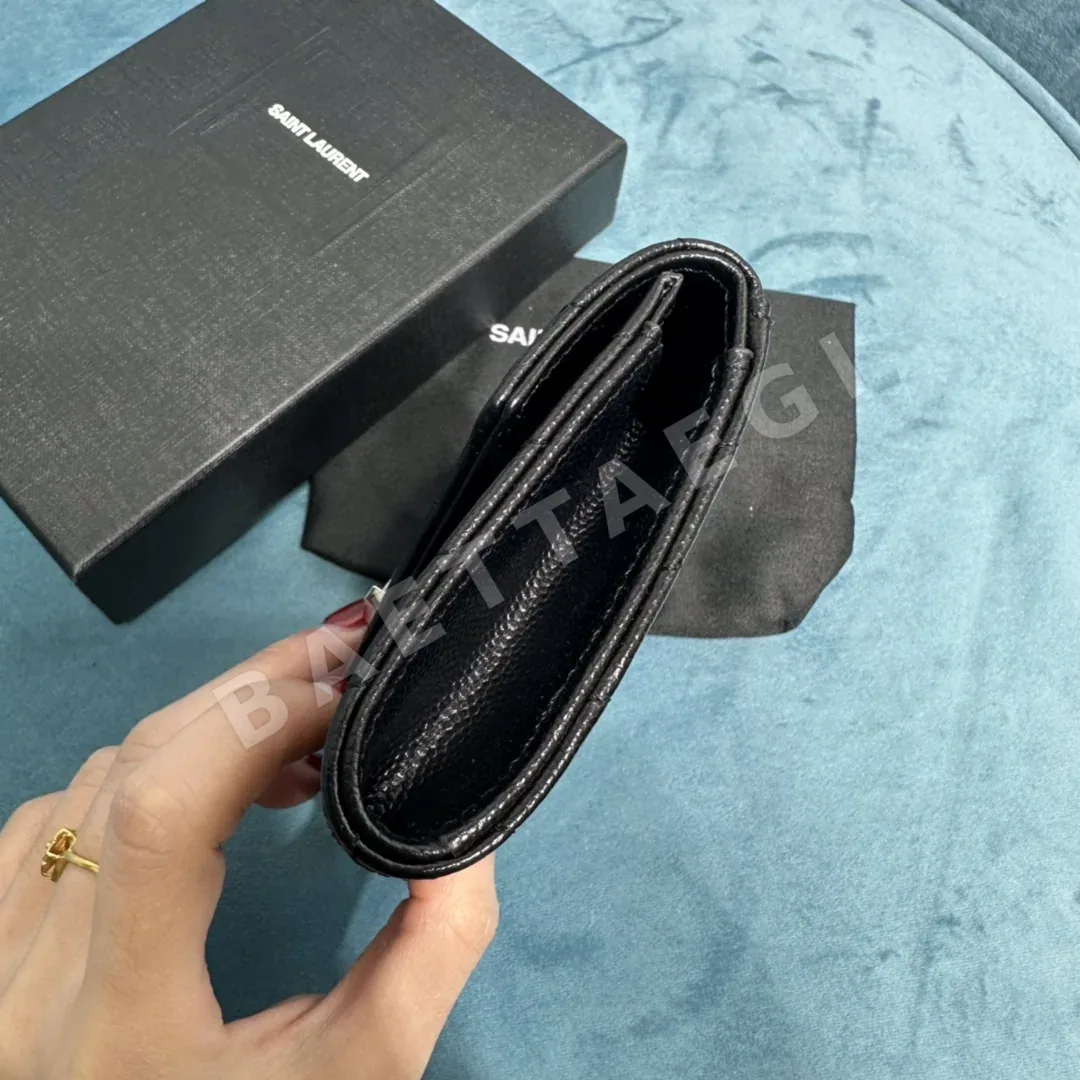 생로랑 캐비어 가죽 YSL 로고 지갑 상세 이미지 5
