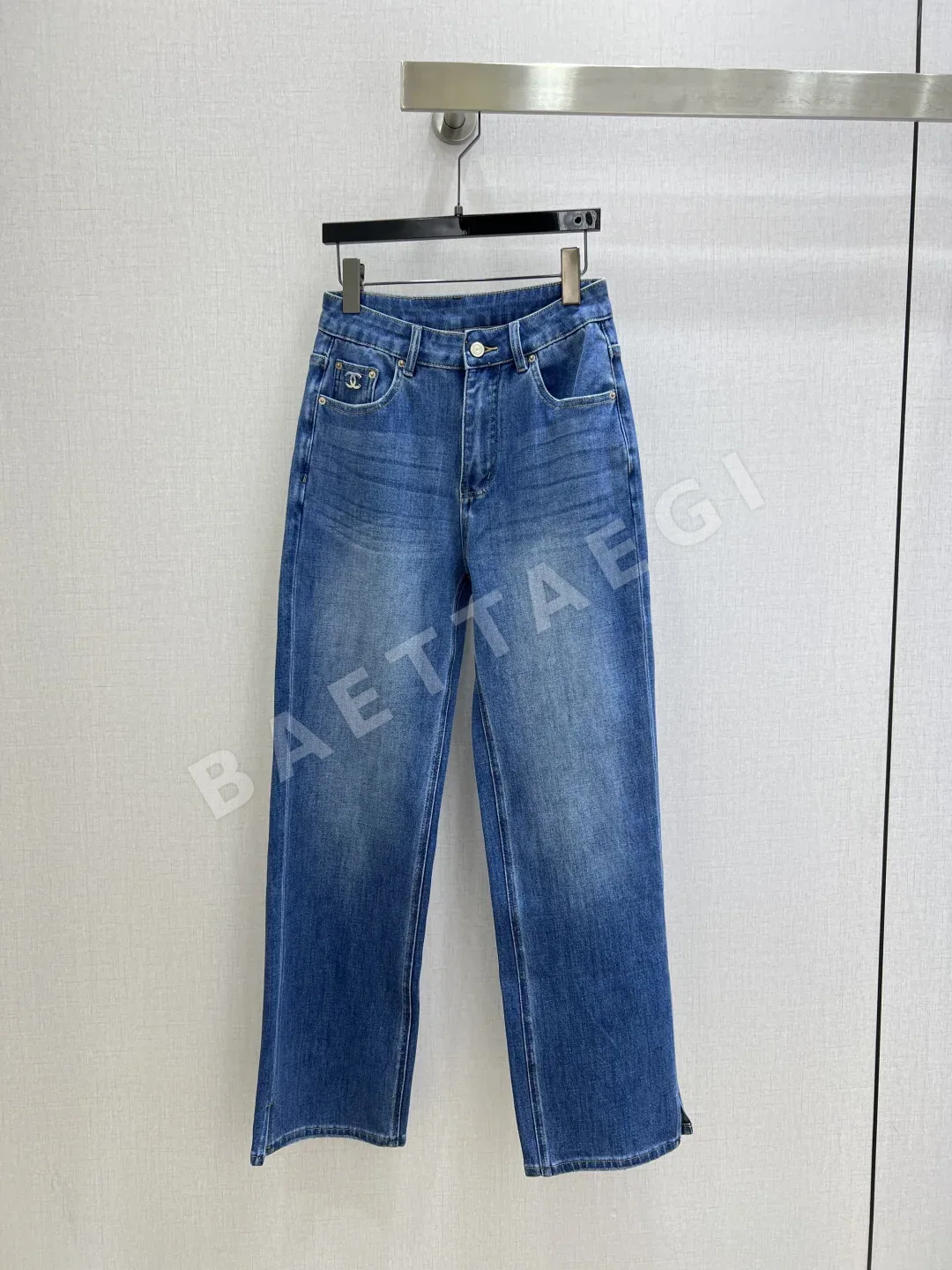 샤넬 메탈릭 더블 C 스트레이트 레그 바지 103882