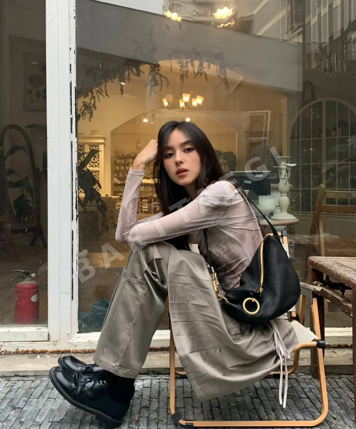 버버리 가방 상세 이미지 6
