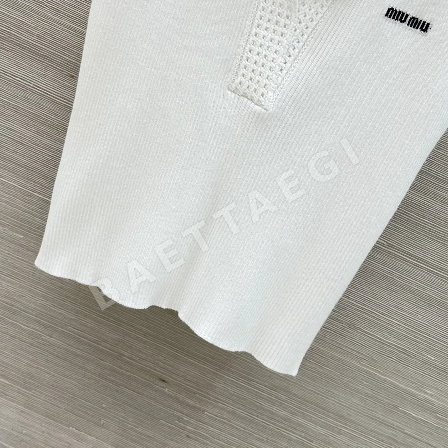 미우미우 크로셰 니트 폴로 카라 반팔 티셔츠 상세 이미지 6