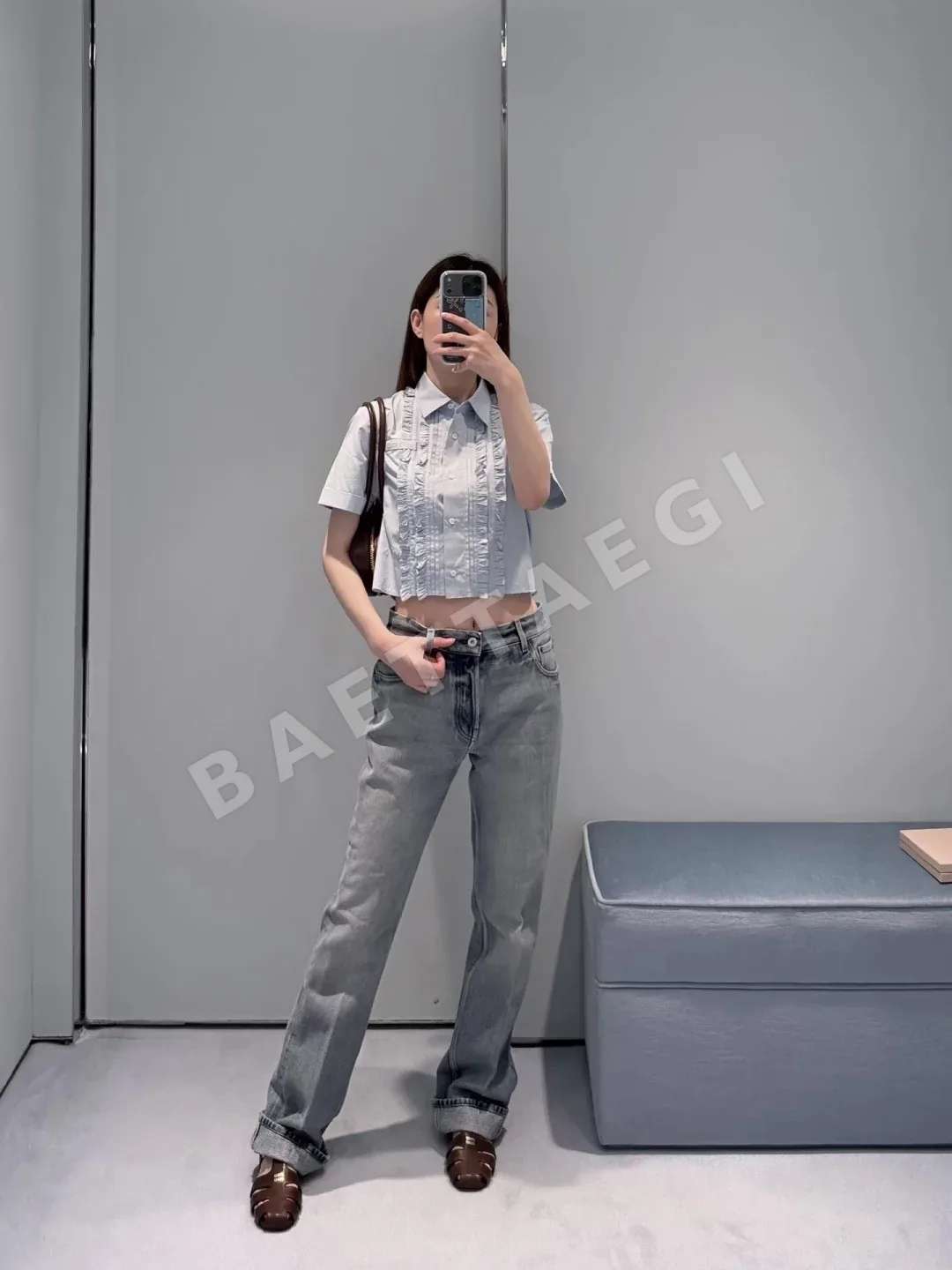 미우미우 블루 프릴 스퀘어넥 반팔 셔츠 127798