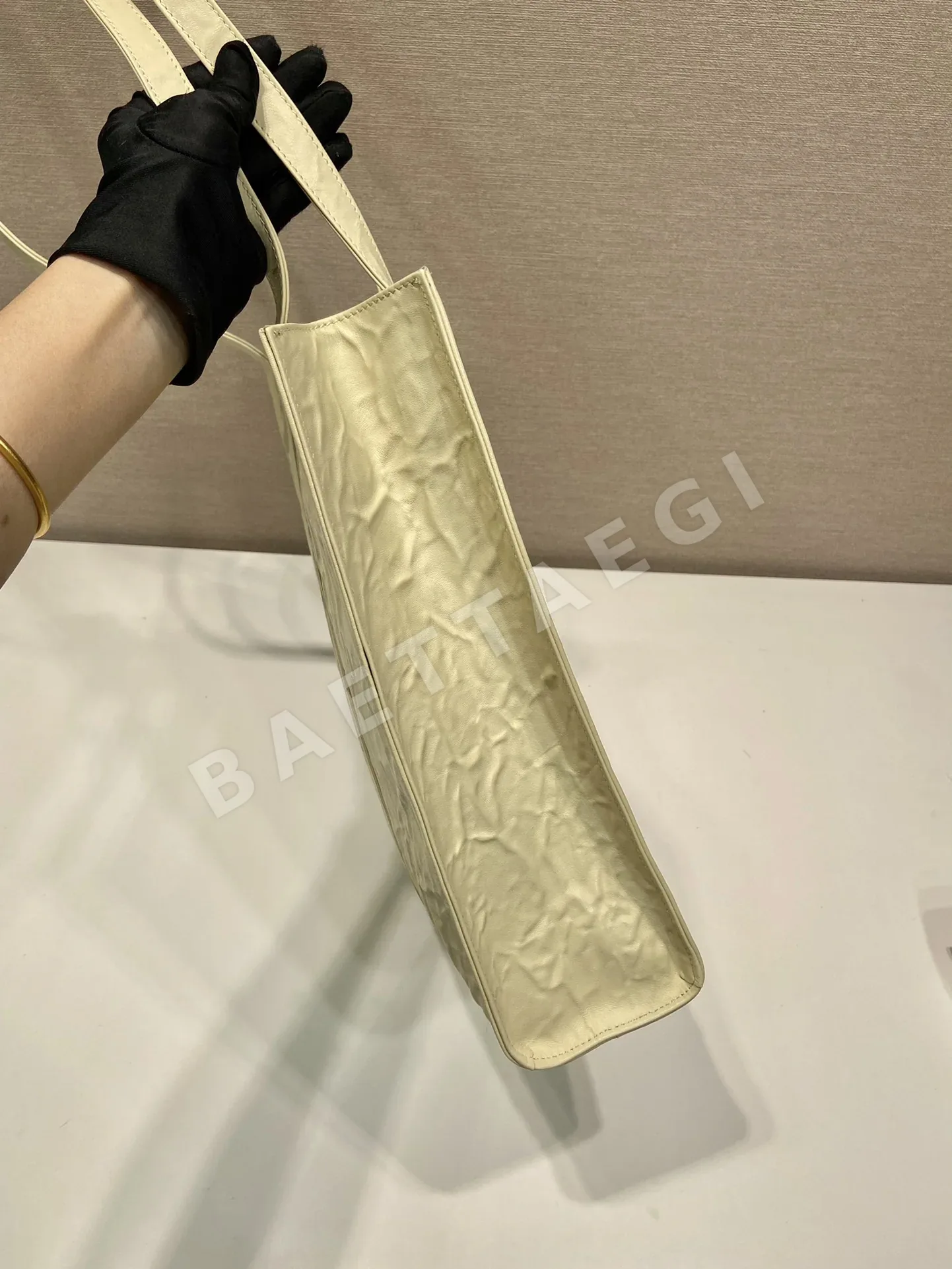 프라다 램스킨 플리츠 토트백 1BG459 상세 이미지 6