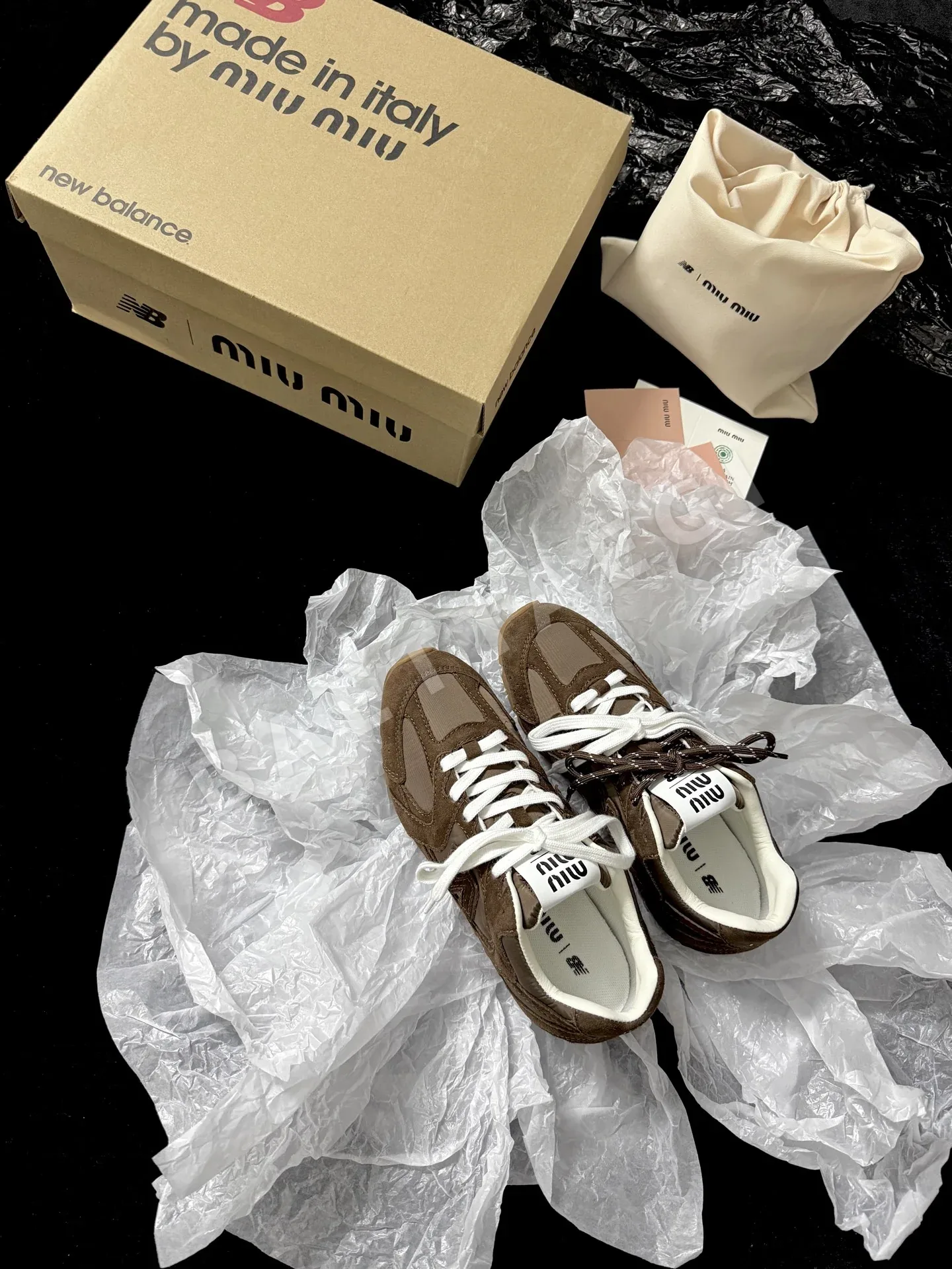 미우미우 x 뉴발란스 530 SL 스니커즈 132646