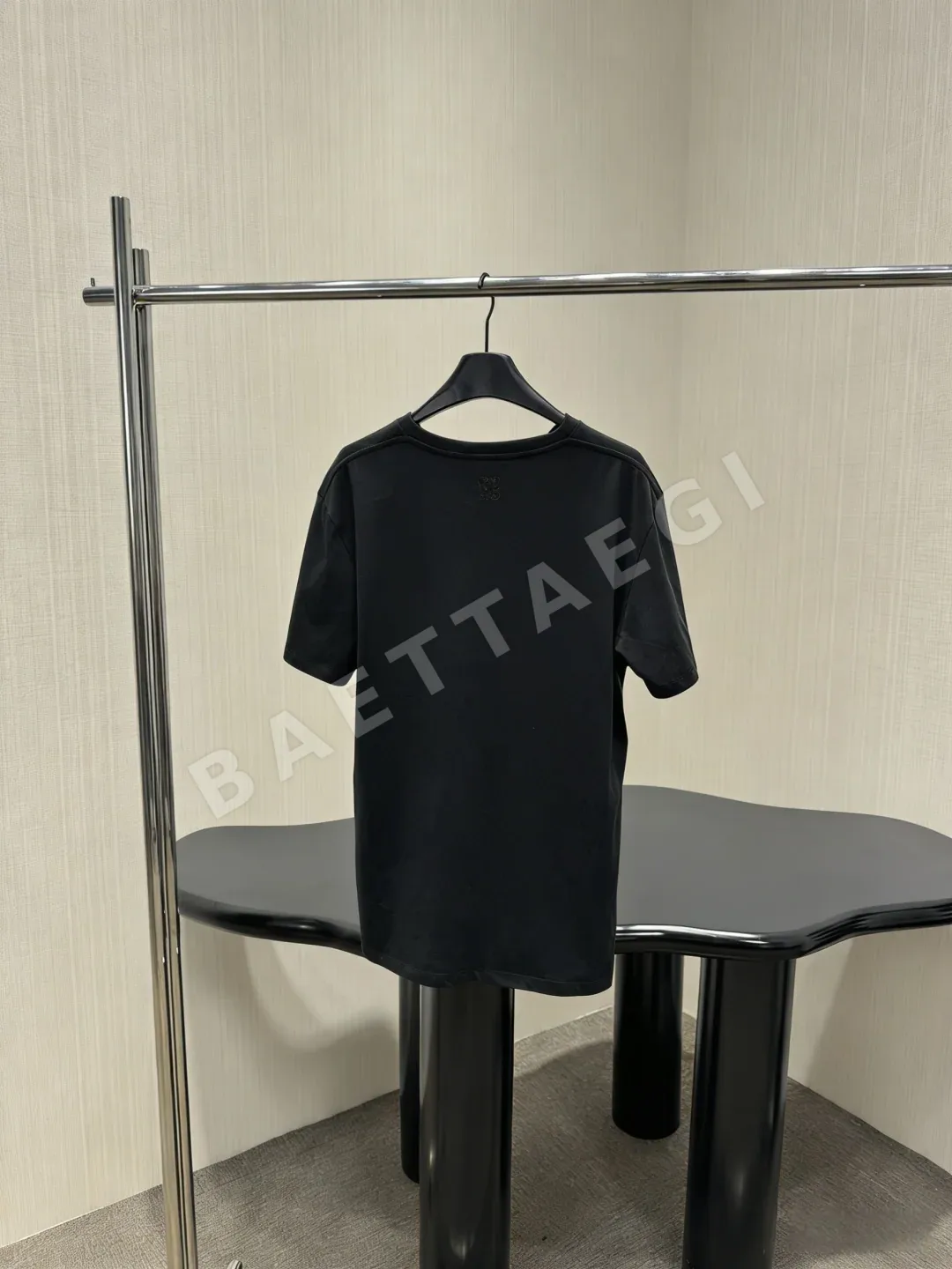 로에베 플리츠 코튼 혼방 반팔 티셔츠 상세 이미지 2