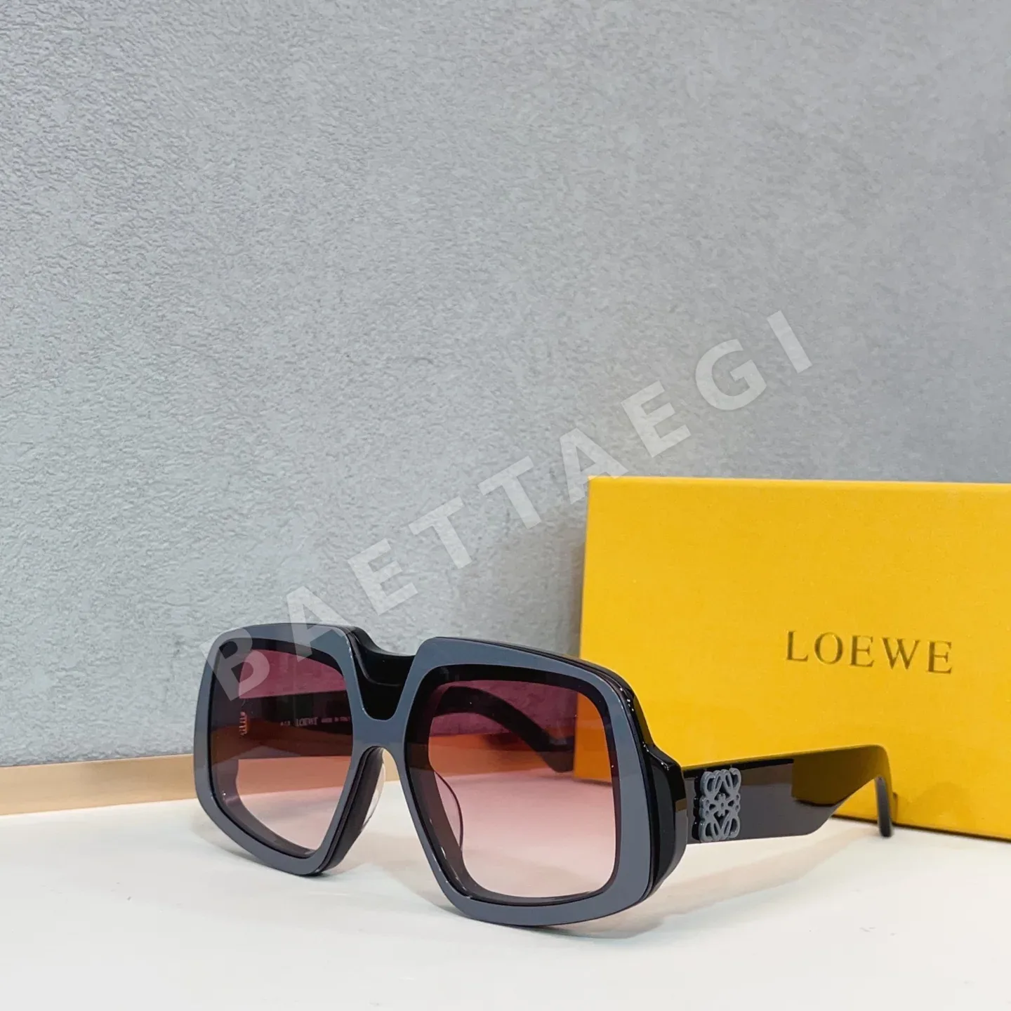 로에베 LW40194 I 선글라스 상세 이미지 5